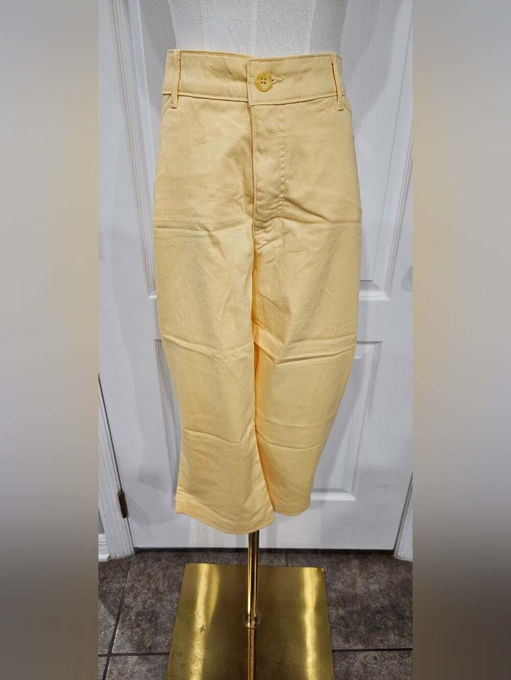 Womens Yellow  - Lightweight Capri Pants